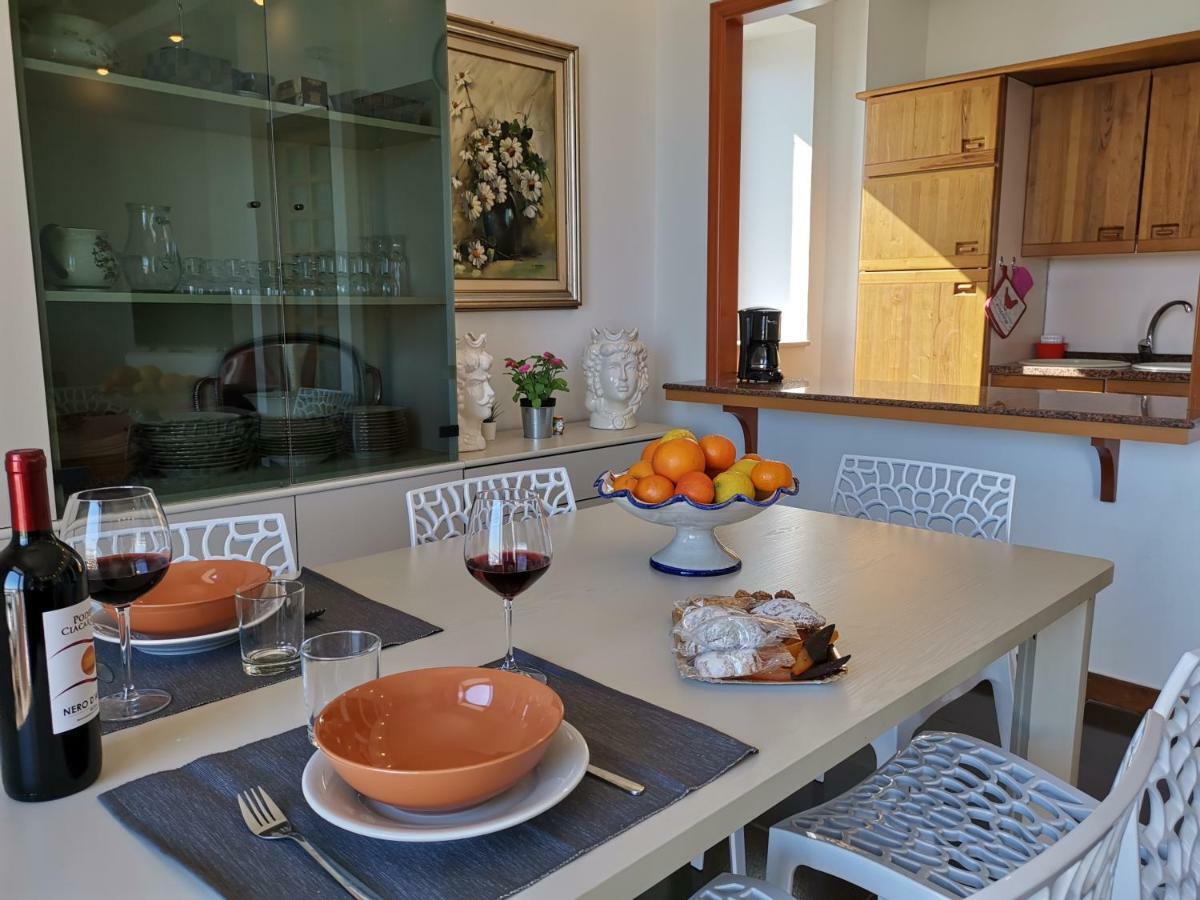 Super Panorama & Astonishing Apartment Seaview Giardini Naxos Exterior photo